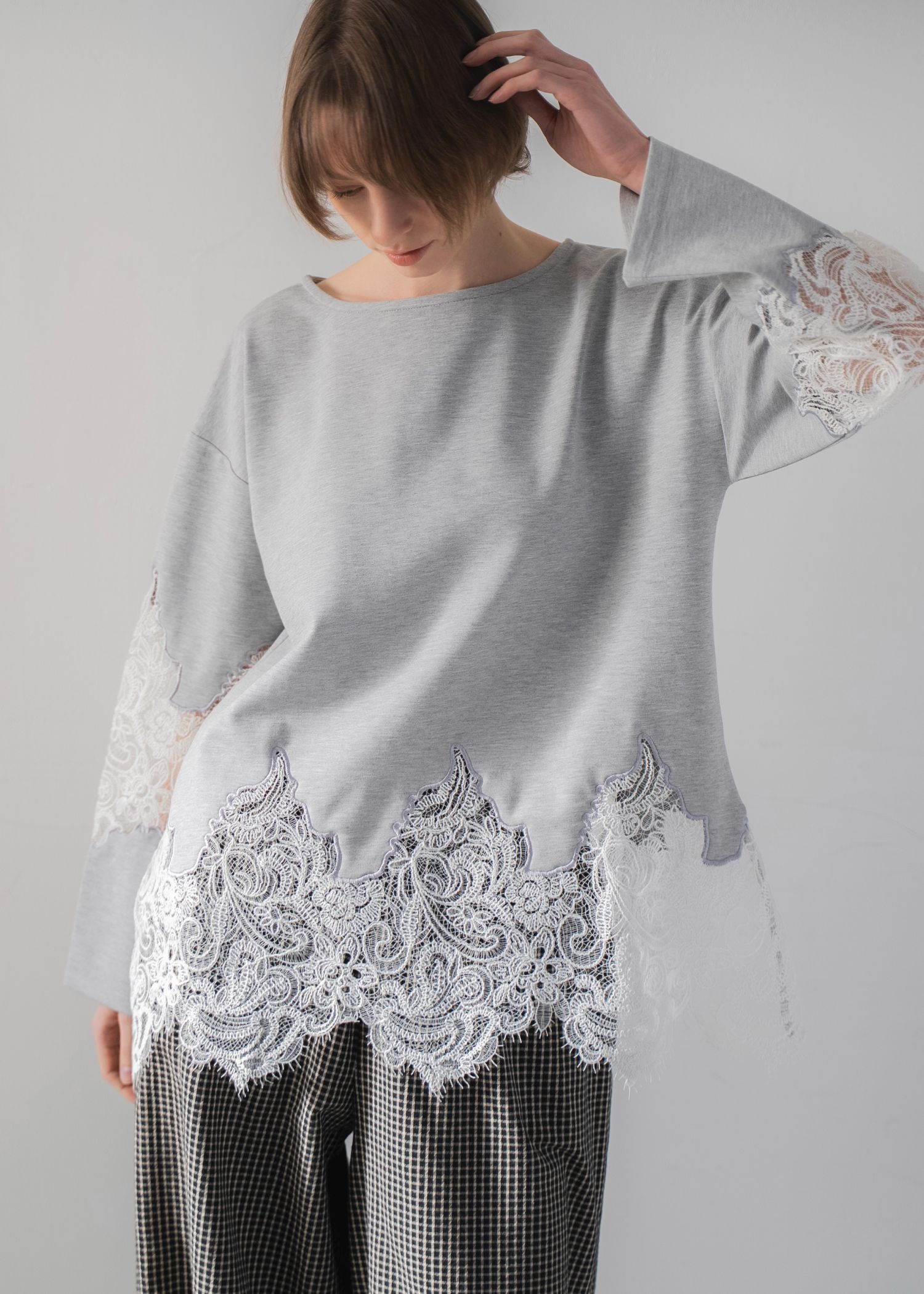 scallop lace sheer panel cut & sewn tops