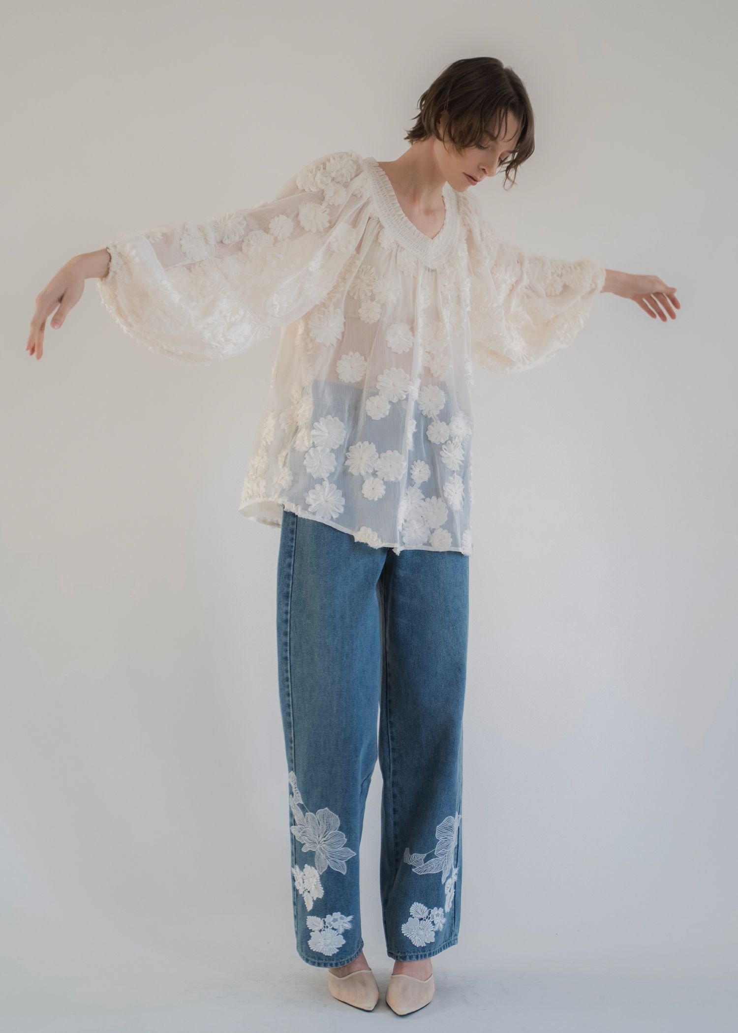 flower motif sheer BL