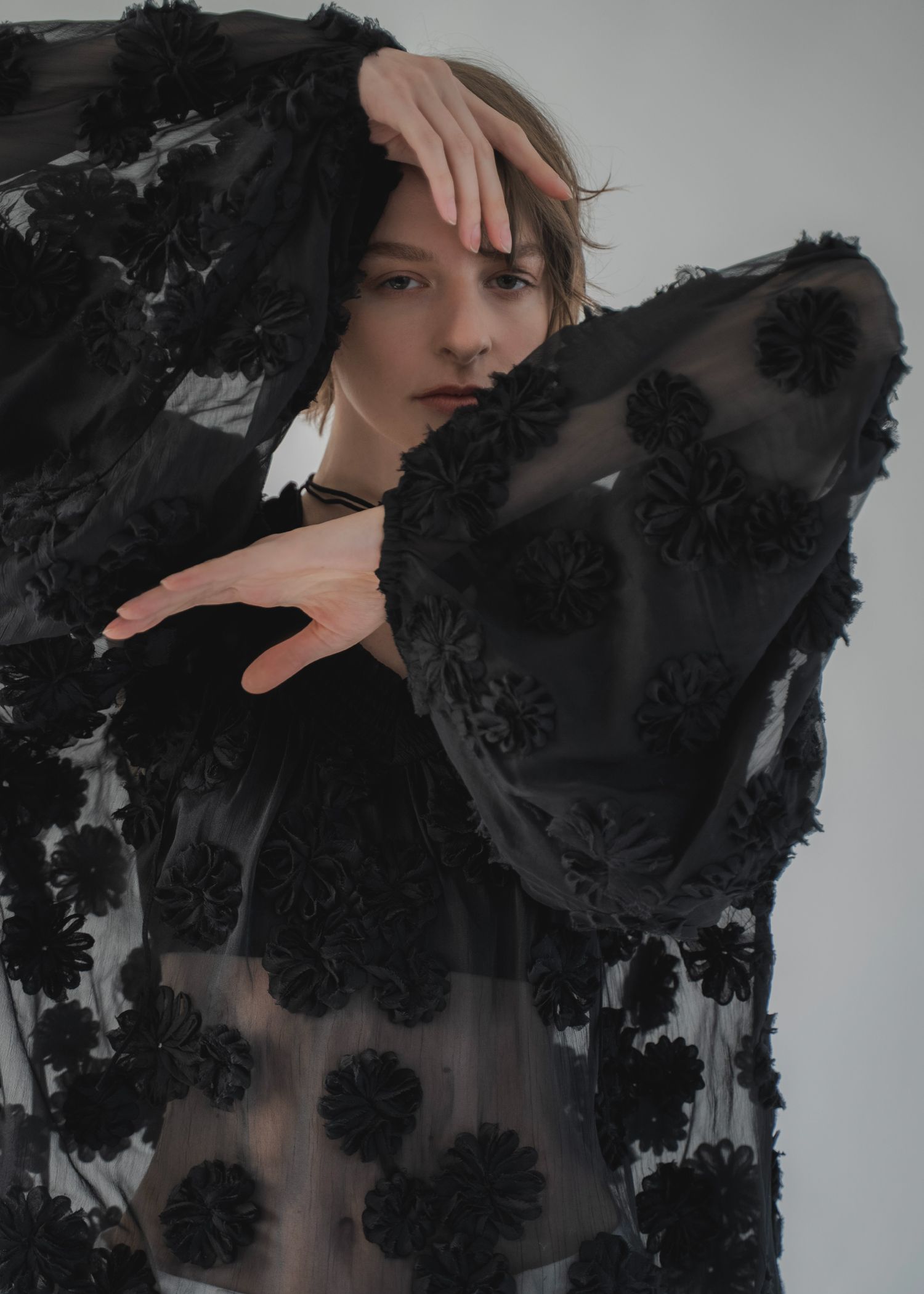 flower motif sheer BL