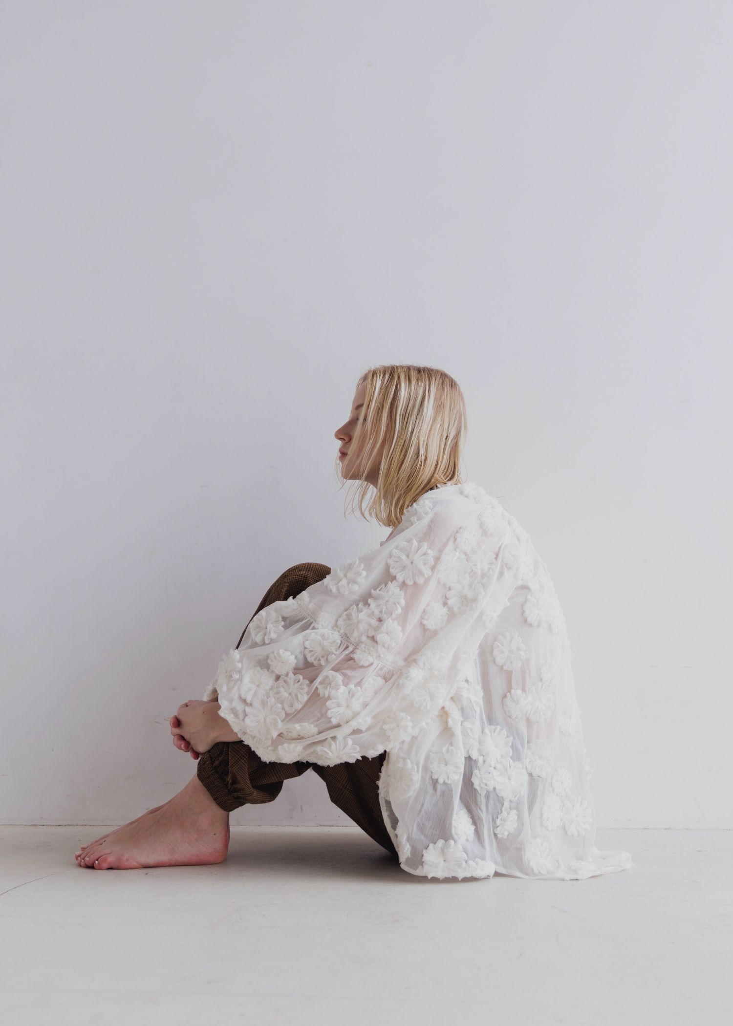 flower motif sheer BL