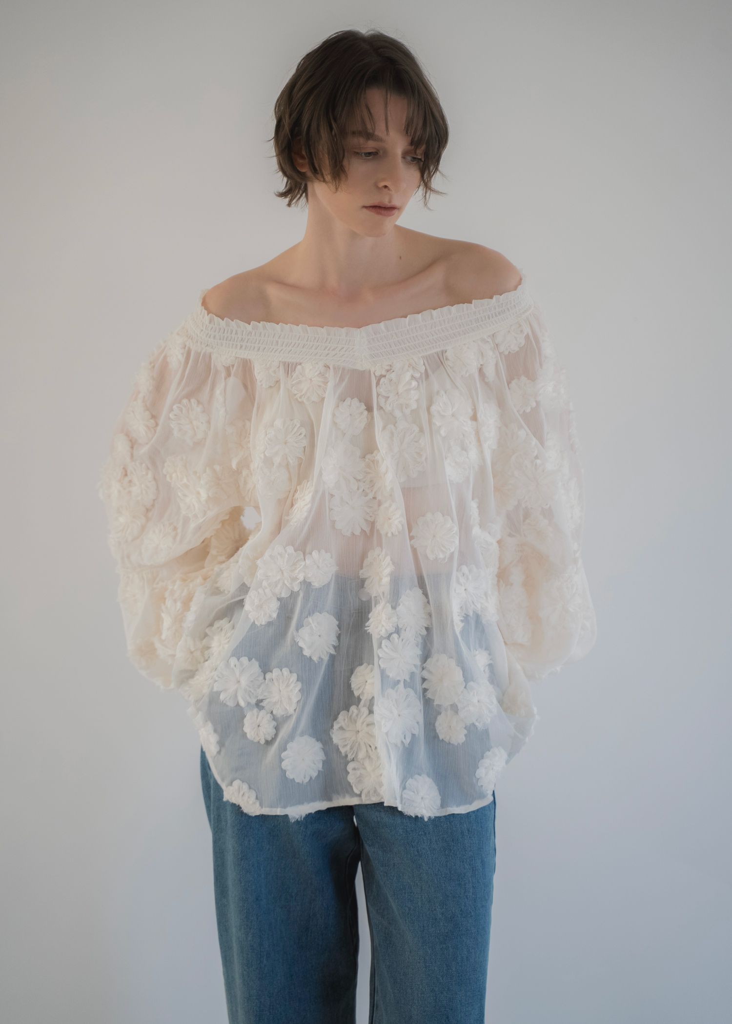 flower motif sheer BL