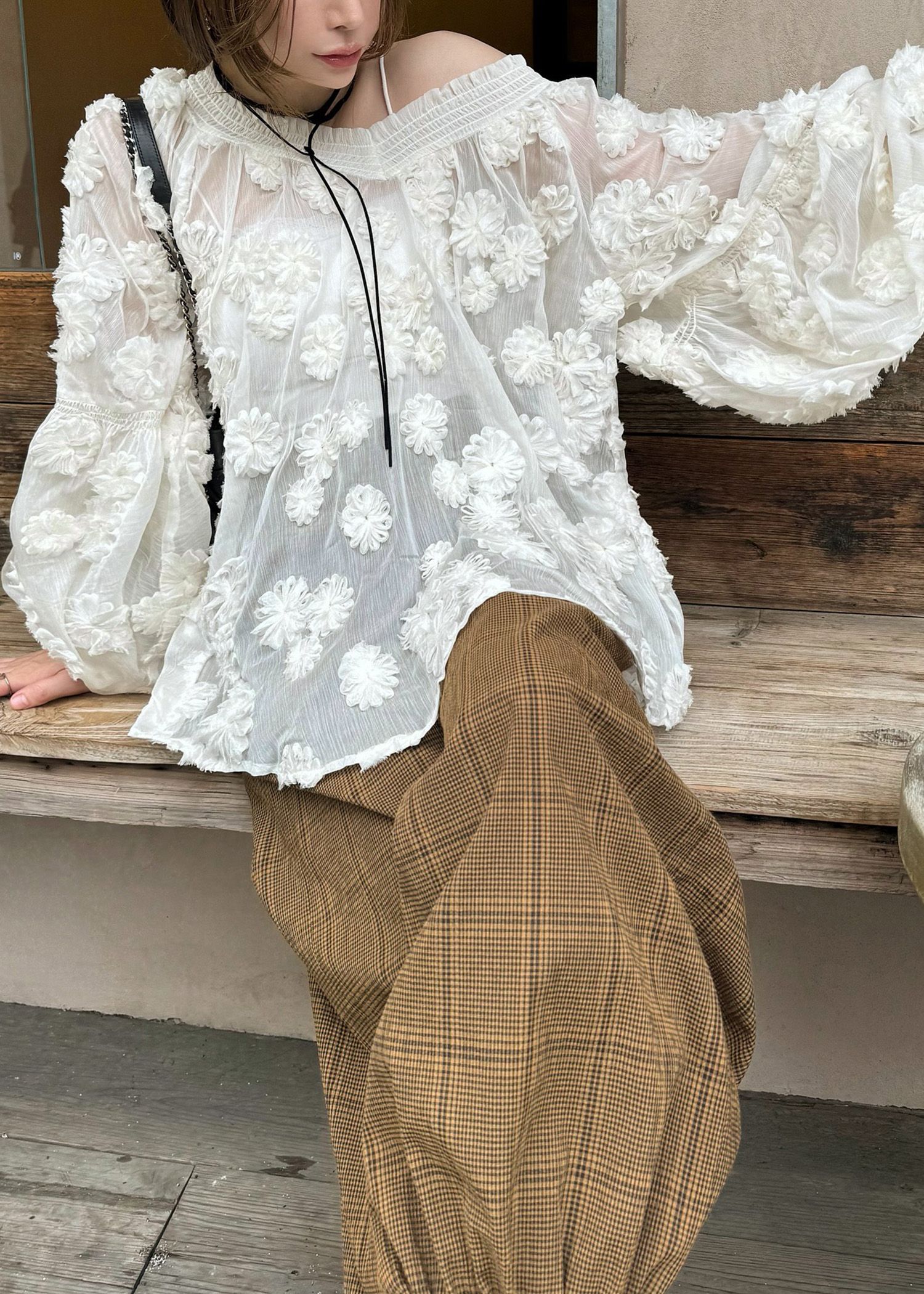 flower motif sheer BL