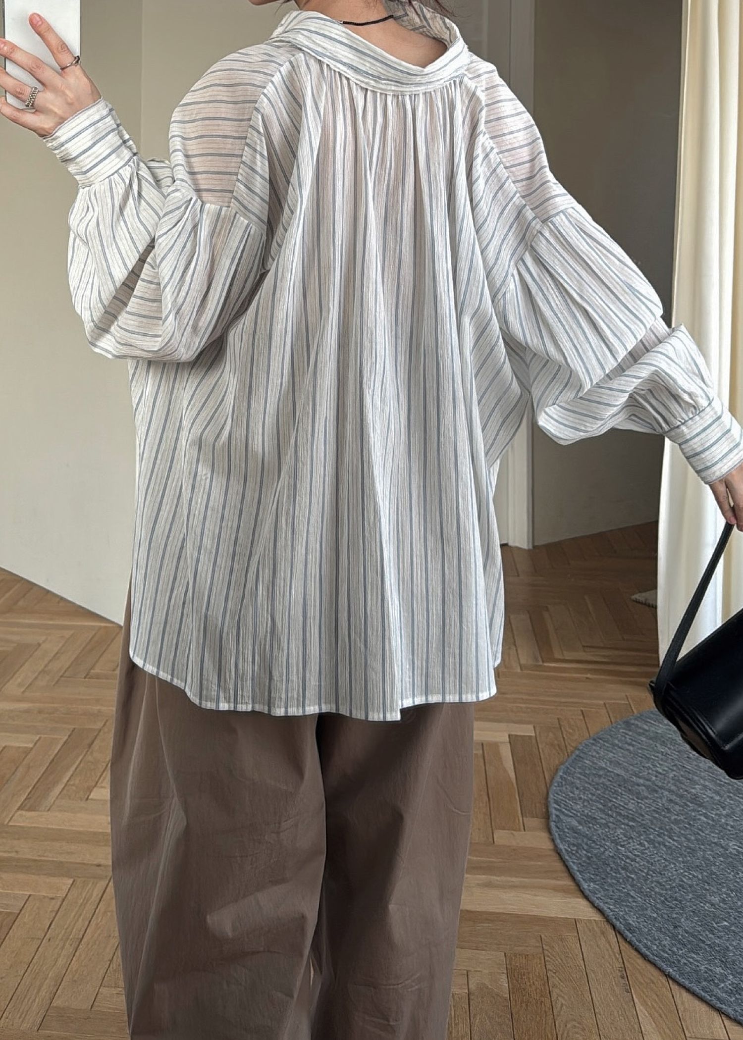 collar & cuffs triple layered over SH