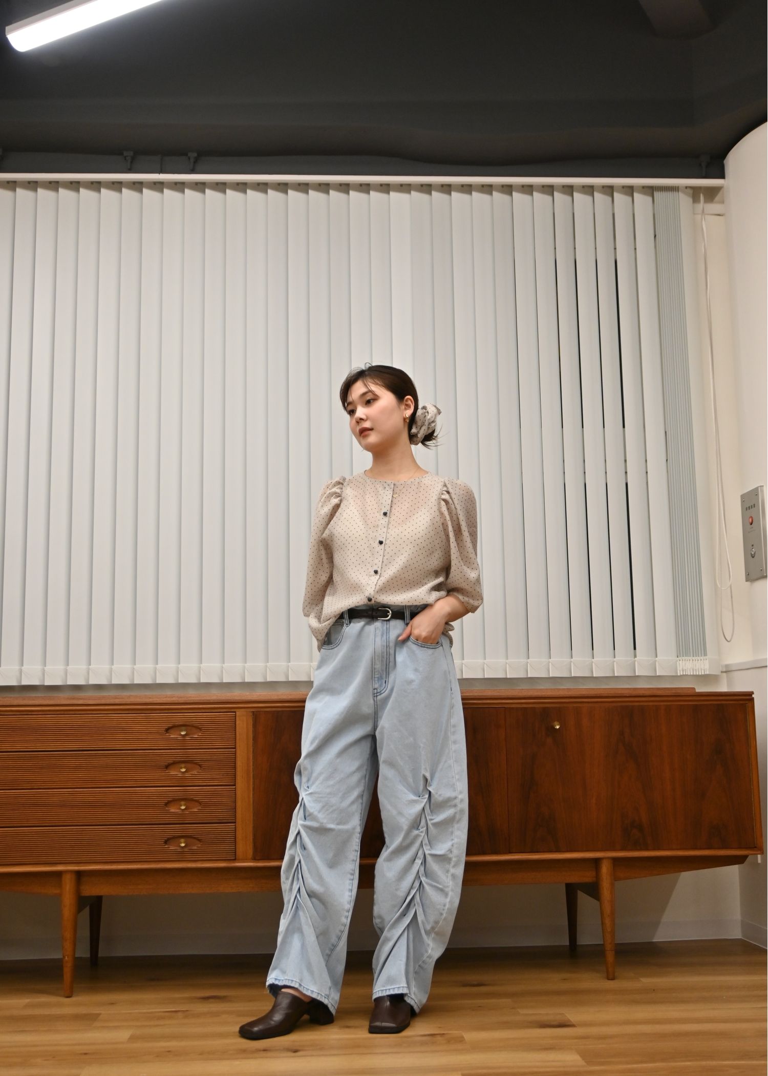 volume sleeve dot scrunchie BL