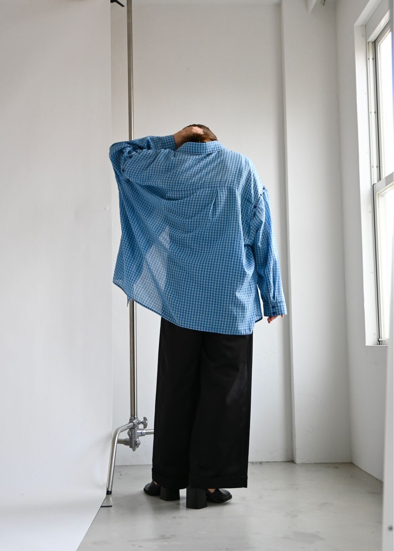 indigo gauze open shoulder oversize SH