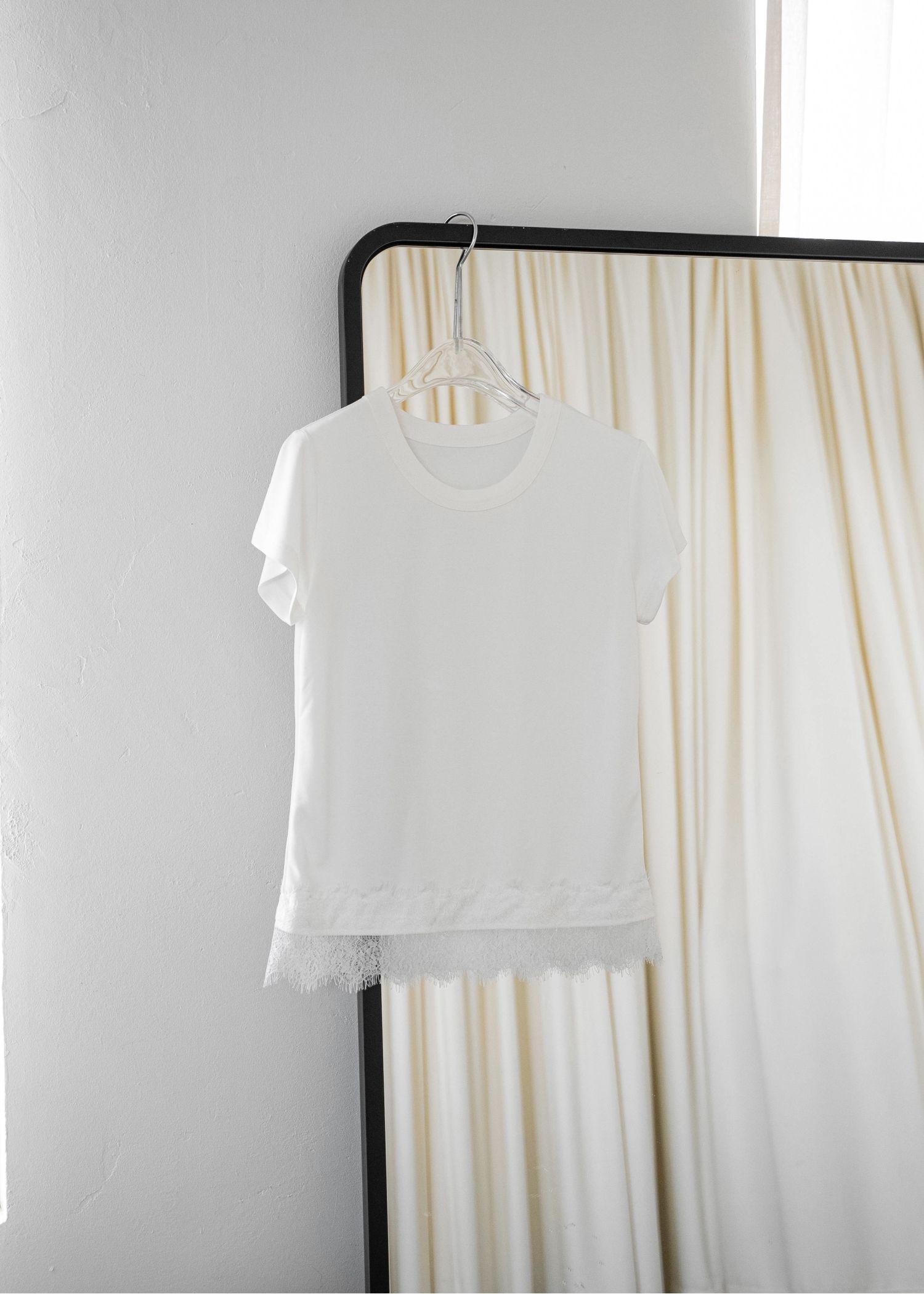 hem scallop lace compact T-Shirt