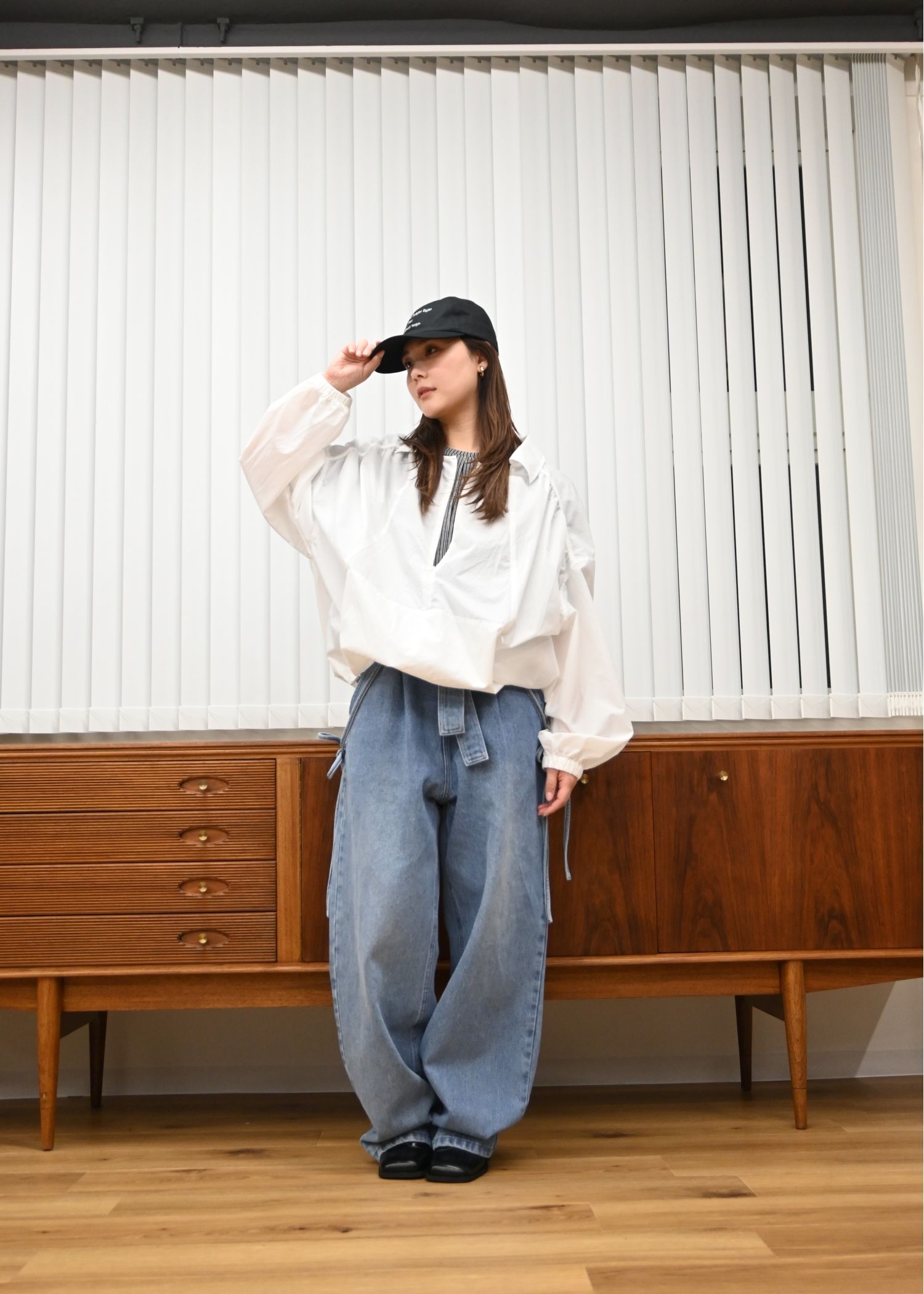 water repellent & UV cut half zip sheer tops