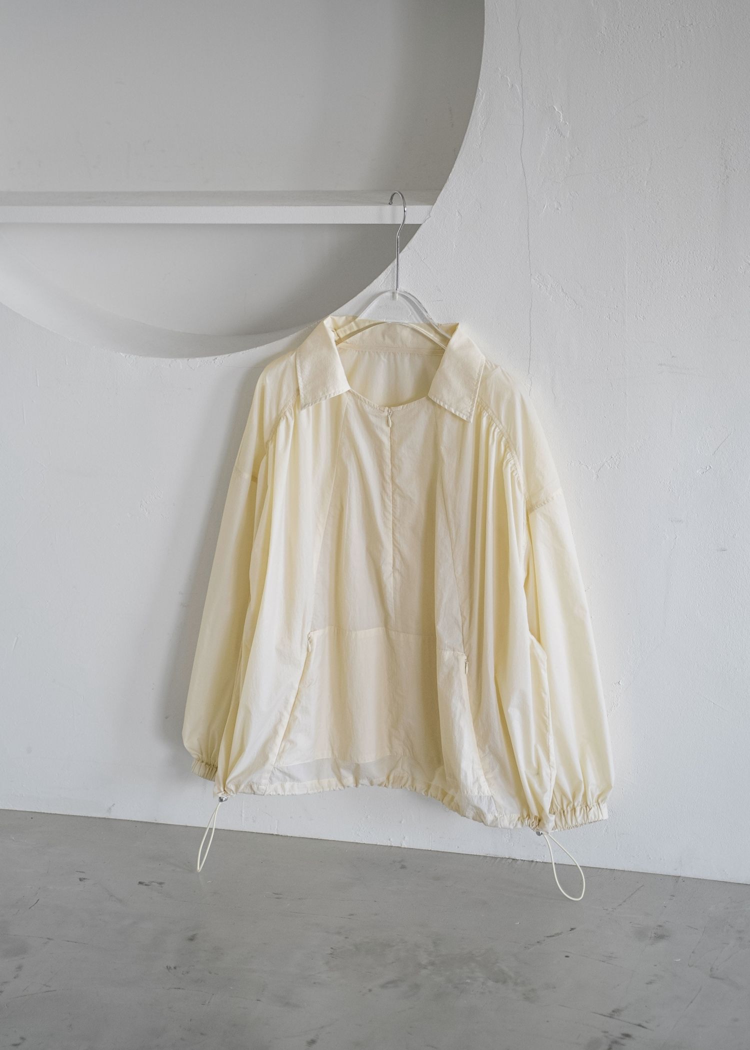 water repellent & UV cut half zip sheer tops