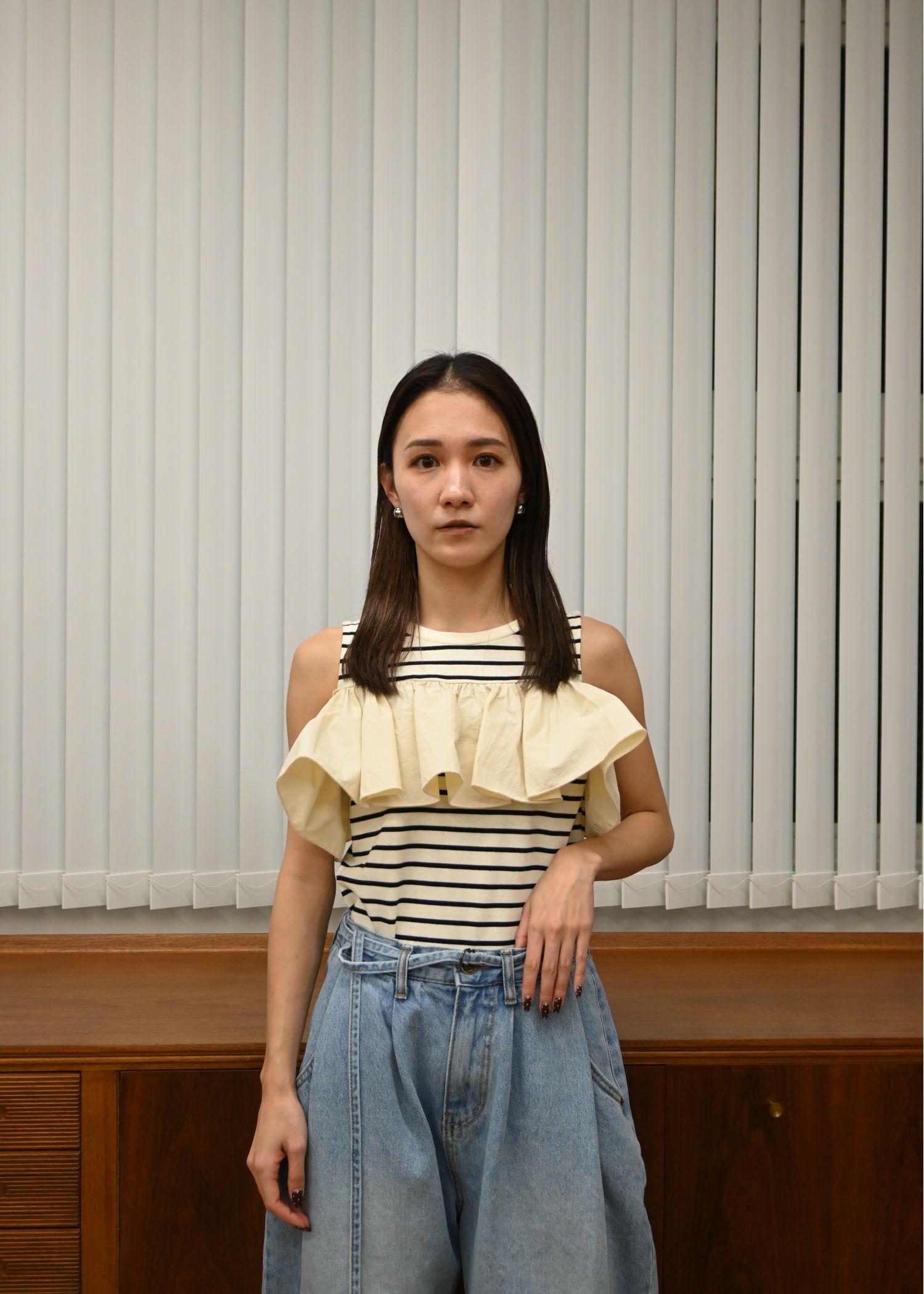 convertible shoulder frill border tops