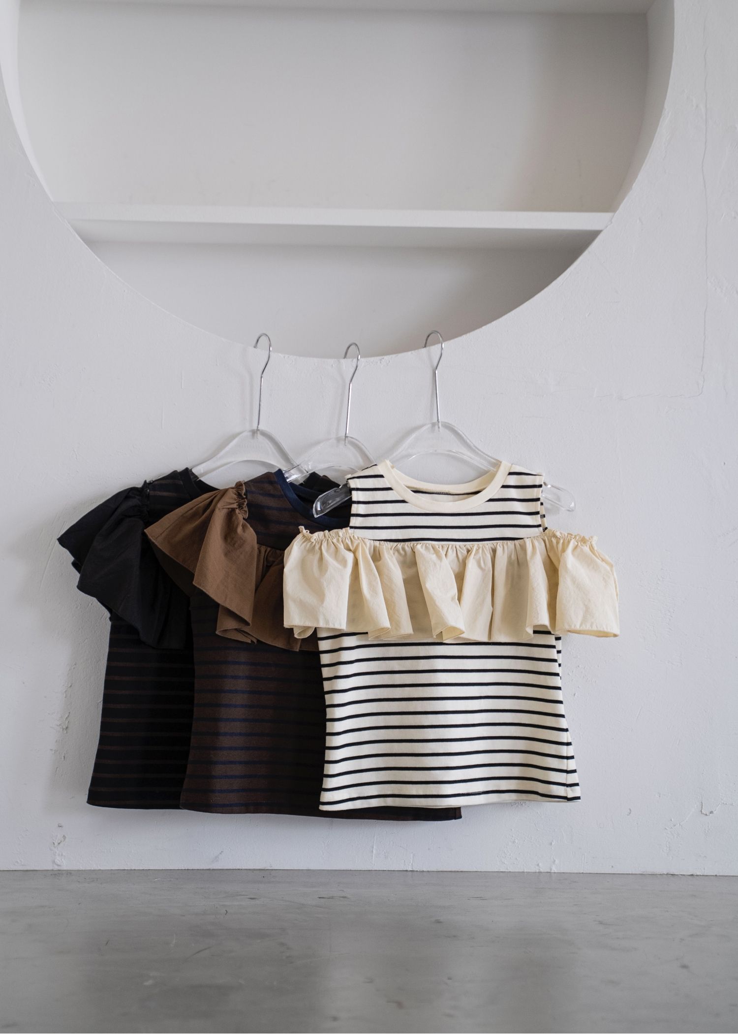 convertible shoulder frill border tops